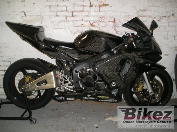 2004 honda cbr 1000 rr photo